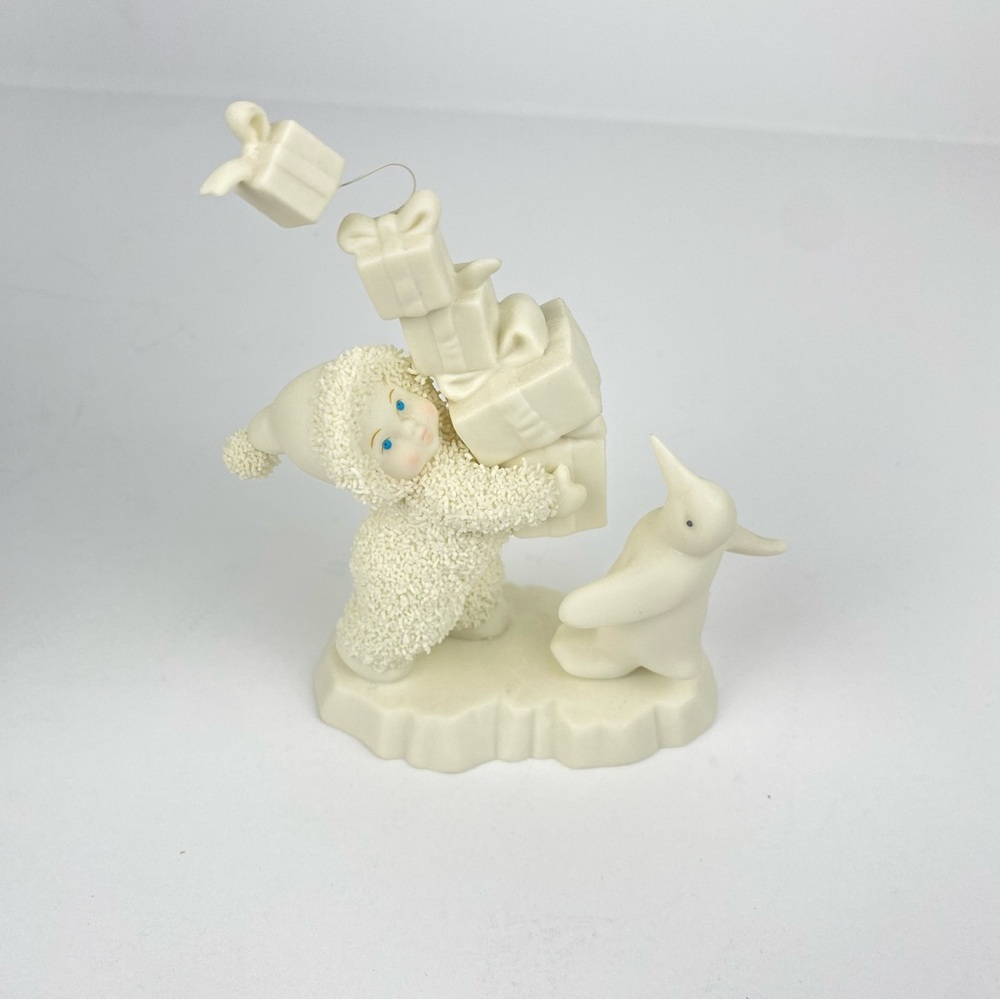Snowbabies I have Lots to Give with Penguin Department 56